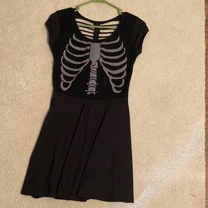 Hot Topic Skeleton Dress with Braided Spine Size M